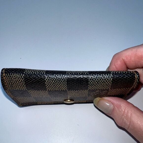 Louis Vuitton Damier Ebene Multicles 6 Key Holder Code CT0026 - Picture 3 of 13